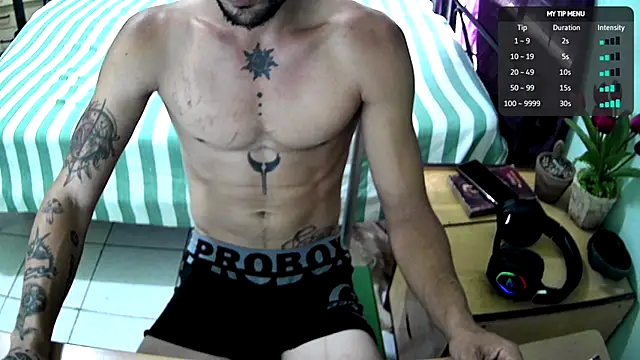 Snapshot of CubanHot27 chatting on June 22, 2026, 2:25 pm CubanHot27 online show from June 22, 2026, 2:25 pm