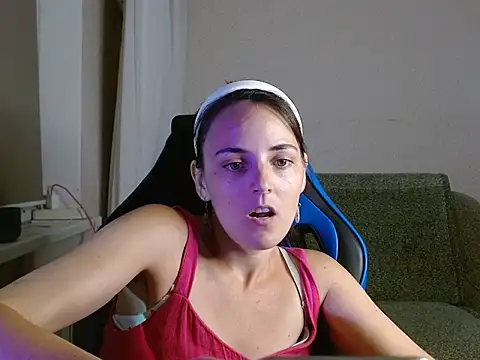 OliviaTheS online show from August 1, 2026, 8:19 pm