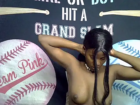Snapshot of Queen_slay2 chatting on June 28, 2026, 5:35 am Queen slay2 online show from June 28, 2026, 5:35 am