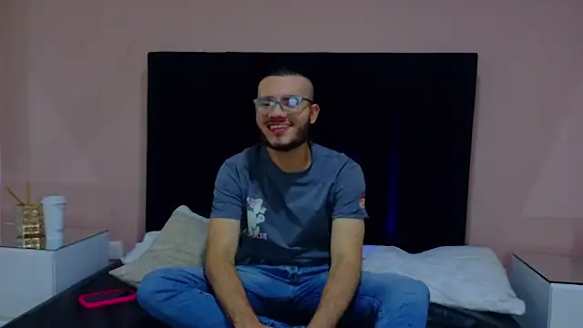 Snapshot of Matia_Zelvya chatting on June 26, 2026, 11:47 am Matia Zelvya online show from June 26, 2026, 11:47 am