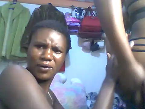 Snapshot of Ladysweetness23 chatting on June 13, 2026, 5:33 pm Ladysweetness23 online show from June 13, 2026, 5:33 pm