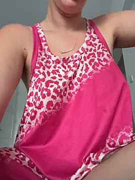 Snapshot of EmmaBrooks3 chatting on June 15, 2026, 2:36 am EmmaBrooks3 online show from June 15, 2026, 2:36 am
