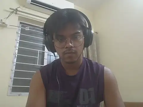 shady093 online show from June 15, 2026, 6:43 pm