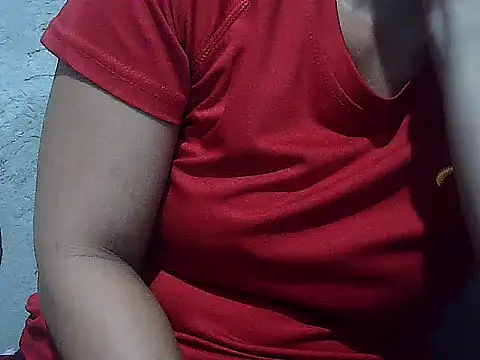 Snapshot of mymommy69 chatting on July 5, 2026, 5:25 am mymommy69 online show from July 5, 2026, 5:25 am