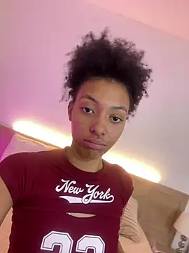 Kiara Kamau XXX online show from July 9, 2026, 11:47 am