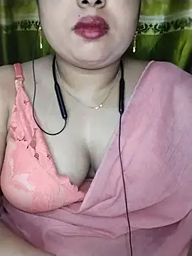 Snapshot of Khosi_Moni chatting on August 2, 2026, 8:29 pm Khosi Moni online show from August 2, 2026, 8:29 pm