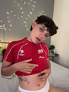 Snapshot of Thevixenx chatting on July 8, 2026, 8:13 pm Thevixenx online show from July 8, 2026, 8:13 pm