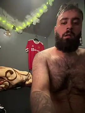 Snapshot of Fur_bear_69 chatting on June 13, 2026, 12:52 am Fur bear 69 online show from June 13, 2026, 12:52 am