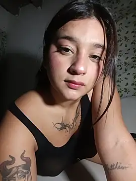 Mia everlyn online show from June 23, 2026, 4:54 am