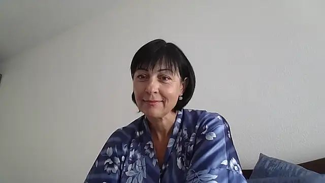 Snapshot of Lakomka499 chatting on July 3, 2026, 7:04 am Lakomka499 online show from July 3, 2026, 7:04 am