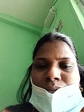 Snapshot of Tamil_Kaviyazhini chatting on June 19, 2026, 3:55 am Tamil Kaviyazhini online show from June 19, 2026, 3:55 am