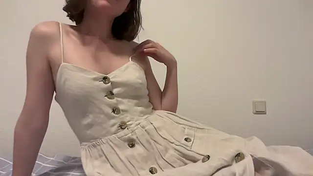 Snapshot of Hilda_Valentine chatting on July 15, 2026, 8:14 pm Hilda Valentine online show from July 15, 2026, 8:14 pm