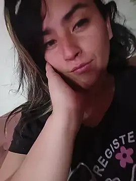 Snapshot of sophia_pink17 chatting on August 1, 2026, 4:50 pm sophia pink17 online show from August 1, 2026, 4:50 pm