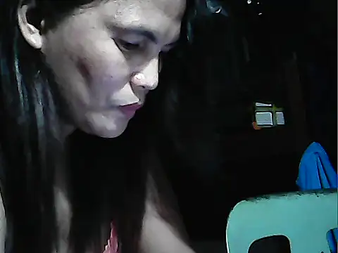 Scarletkiss01 online show from August 4, 2026, 5:21 am