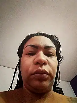 Snapshot of _Ana_paula_ chatting on June 23, 2026, 5:00 pm Ana paula online show from June 23, 2026, 5:00 pm