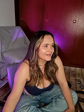 Mandy-moore28 online show from June 19, 2026, 10:13 pm