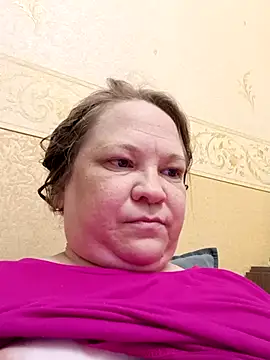 Snapshot of -ELLILOVE- chatting on June 19, 2026, 6:34 pm -ELLILOVE- online show from June 19, 2026, 6:34 pm