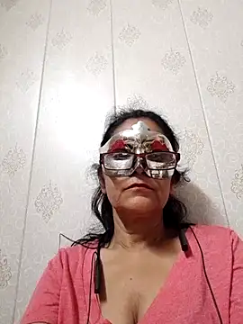Snapshot of Indianbhaabhi chatting on August 5, 2026, 10:55 pm Indianbhaabhi online show from August 5, 2026, 10:55 pm