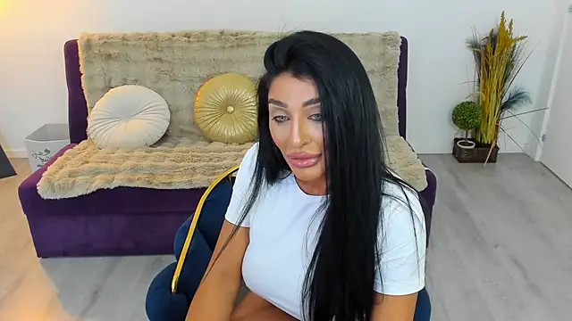 Snapshot of Aylin_Angel chatting on June 14, 2026, 3:58 pm Aylin Angel online show from June 14, 2026, 3:58 pm