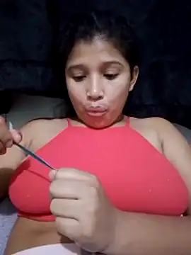 Snapshot of Nati_linda chatting on June 17, 2026, 10:43 pm Nati linda online show from June 17, 2026, 10:43 pm