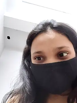 Suhani6996 online show from June 15, 2026, 6:54 pm
