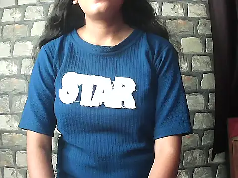 Snapshot of CUTIE-PARI- chatting on June 15, 2026, 7:54 am CUTIE-PARI- online show from June 15, 2026, 7:54 am