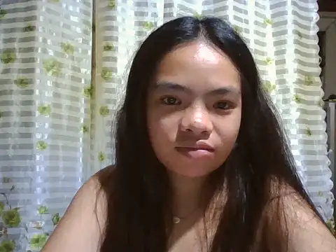Snapshot of pretty_gia chatting on June 20, 2026, 6:11 pm pretty gia online show from June 20, 2026, 6:11 pm