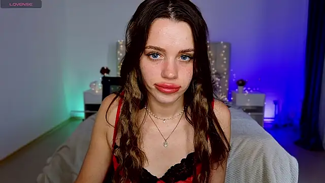 Snapshot of Little_cuti1e chatting on July 5, 2026, 7:26 am Little cuti1e online show from July 5, 2026, 7:26 am