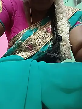 Snapshot of Tamilsexy35 chatting on July 3, 2026, 4:57 pm Tamilsexy35 online show from July 3, 2026, 4:57 pm