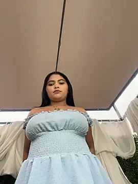 HoneyBunXXX online show from June 19, 2026, 1:04 pm