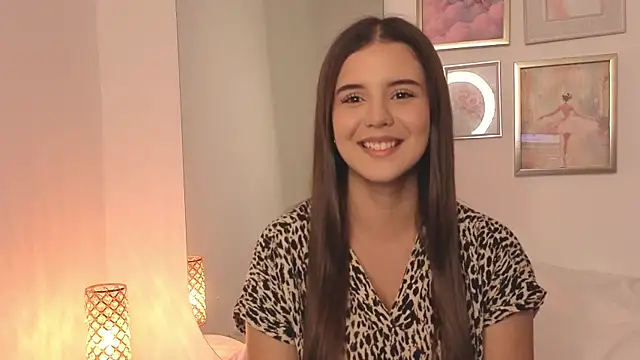 Snapshot of Isabellebotero chatting on June 22, 2026, 3:20 pm Isabellebotero online show from June 22, 2026, 3:20 pm