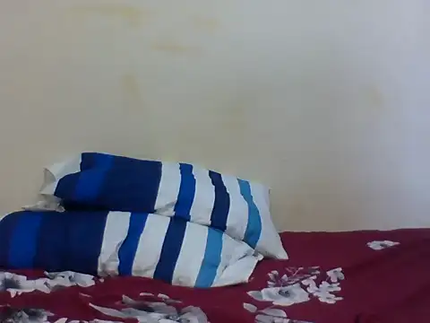 Snapshot of Lovergirlcute chatting on August 1, 2026, 11:31 am Lovergirlcute online show from August 1, 2026, 11:31 am