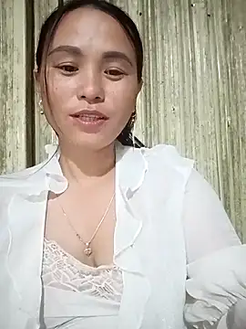 chychy113 online show from August 4, 2026, 2:41 pm
