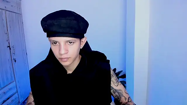 tylerrnova online show from July 22, 2026, 3:31 am