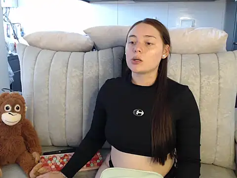 Snapshot of Madiison_Keller chatting on June 23, 2026, 6:06 pm Madiison Keller online show from June 23, 2026, 6:06 pm
