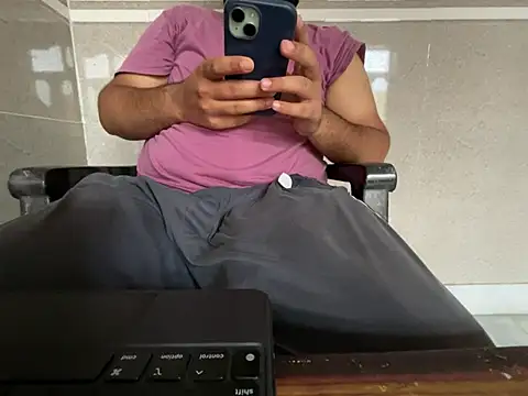 Snapshot of virginboyjammu chatting on August 3, 2026, 9:04 am virginboyjammu online show from August 3, 2026, 9:04 am