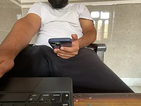 Snapshot of virginboyjammu chatting on August 6, 2026, 7:10 am virginboyjammu online show from August 6, 2026, 7:10 am
