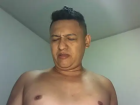 chriss pacheco online show from June 18, 2026, 6:35 am