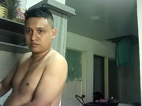 chriss pacheco online show from June 20, 2026, 4:04 am