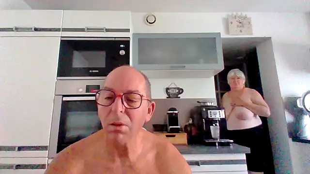 Snapshot of coquinesensuel chatting on July 4, 2026, 8:53 am coquinesensuel online show from July 4, 2026, 8:53 am