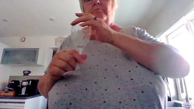 Snapshot of coquinesensuel chatting on July 12, 2026, 8:16 am coquinesensuel online show from July 12, 2026, 8:16 am
