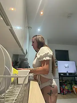 Coleyy xx online show from July 31, 2026, 7:35 pm