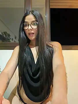 Snapshot of Ivyglow chatting on June 27, 2026, 10:37 pm Ivyglow online show from June 27, 2026, 10:37 pm