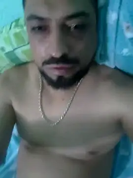 Snapshot of Fdiego19 chatting on June 19, 2026, 9:35 am Fdiego19 online show from June 19, 2026, 9:35 am