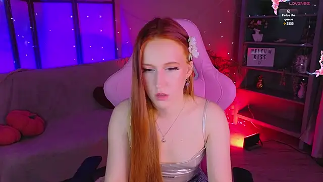 Snapshot of Eva_Bellea chatting on June 23, 2026, 12:47 pm Eva Bellea online show from June 23, 2026, 12:47 pm