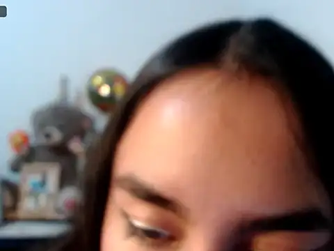 Snapshot of _PrettyLau10 chatting on July 8, 2026, 6:01 pm PrettyLau10 online show from July 8, 2026, 6:01 pm