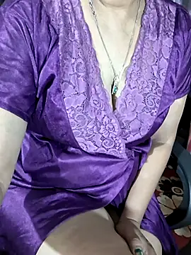 Snapshot of laxmirwt chatting on July 21, 2026, 8:49 am laxmirwt online show from July 21, 2026, 8:49 am