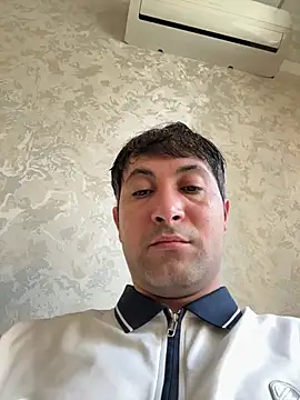 Snapshot of Elnur_464 chatting on June 26, 2026, 12:09 pm Elnur 464 online show from June 26, 2026, 12:09 pm