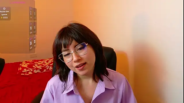 Snapshot of Vesna10 chatting on August 6, 2026, 11:01 am Vesna10 online show from August 6, 2026, 11:01 am
