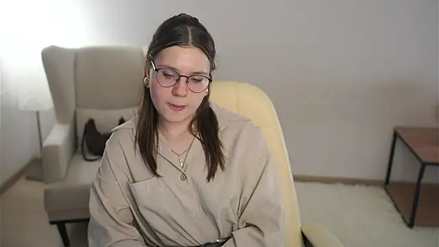 Snapshot of RoxieMatsuo chatting on June 24, 2026, 12:59 pm RoxieMatsuo online show from June 24, 2026, 12:59 pm